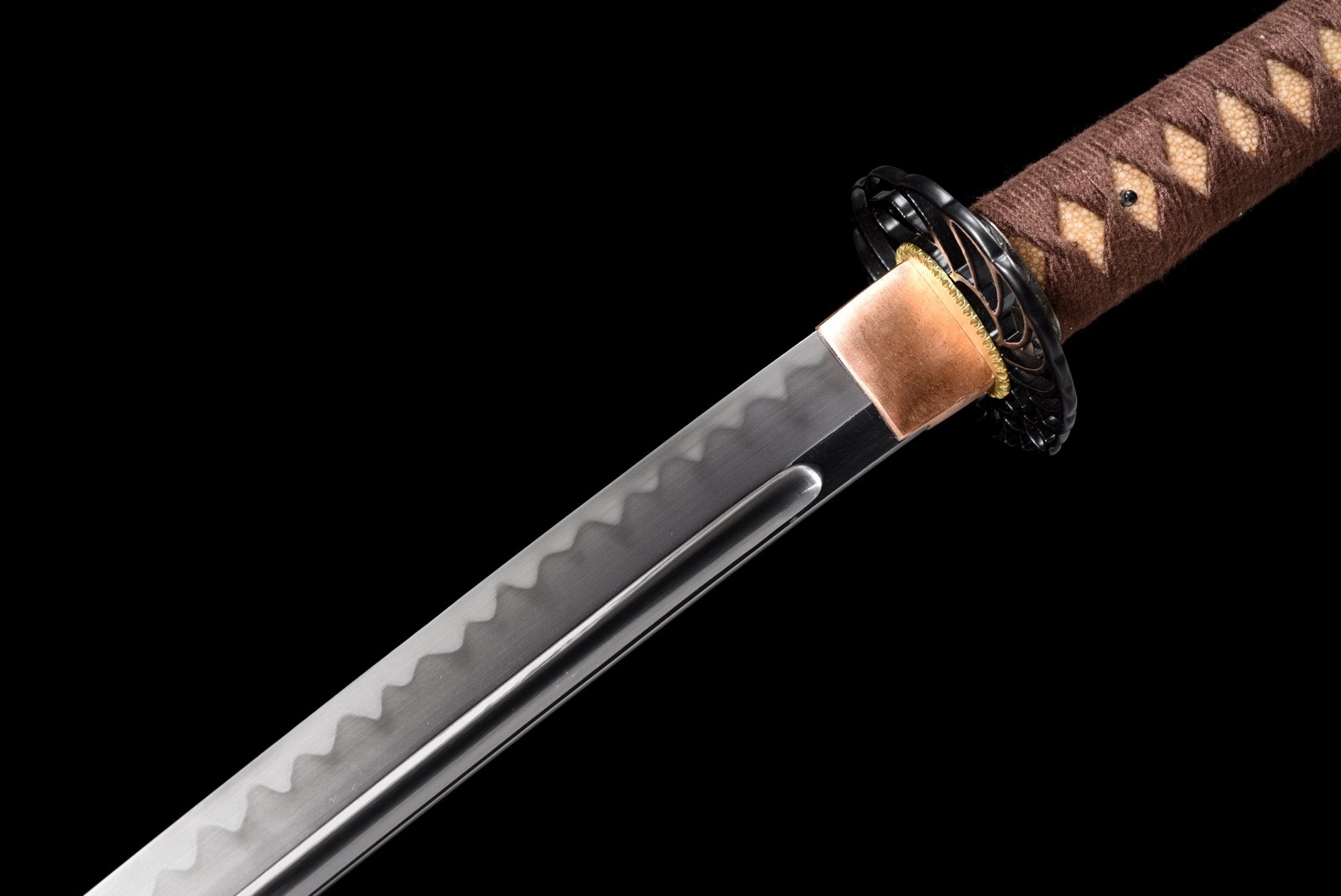 Performance Katana Silent Wave High Carbon Clay Tempered Black Saya 靜浪 | KatanaSwordArt Katana For Sale 2025