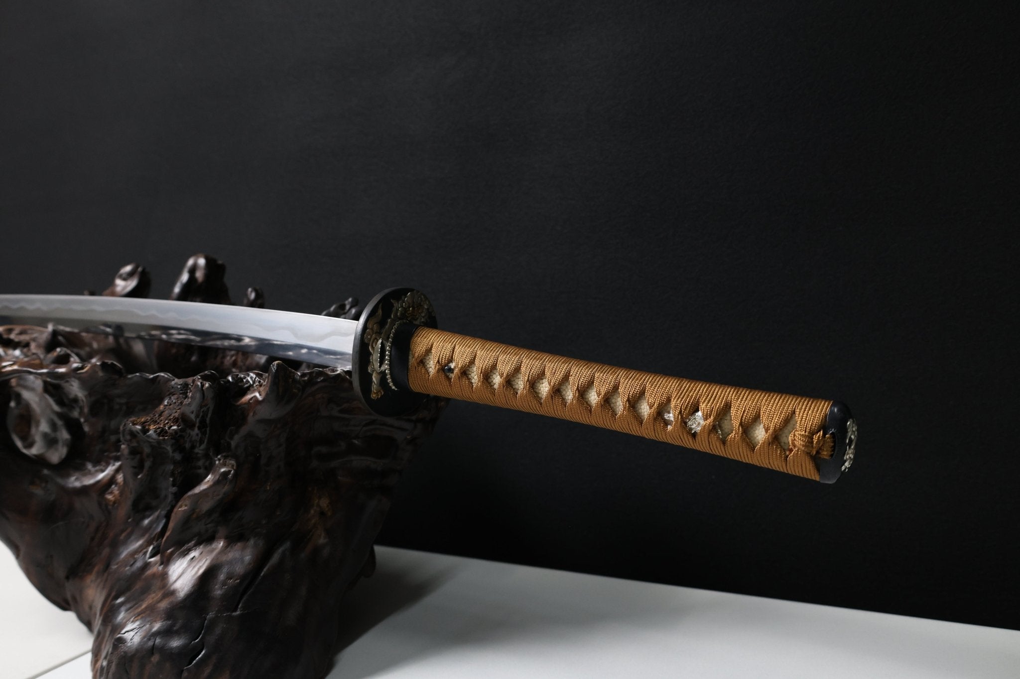 Special Price Collectable Katana Silver Lion Sanmai Steel Clay Tempered Gold Saya | KatanaSwordArt Katana For Sale 2026