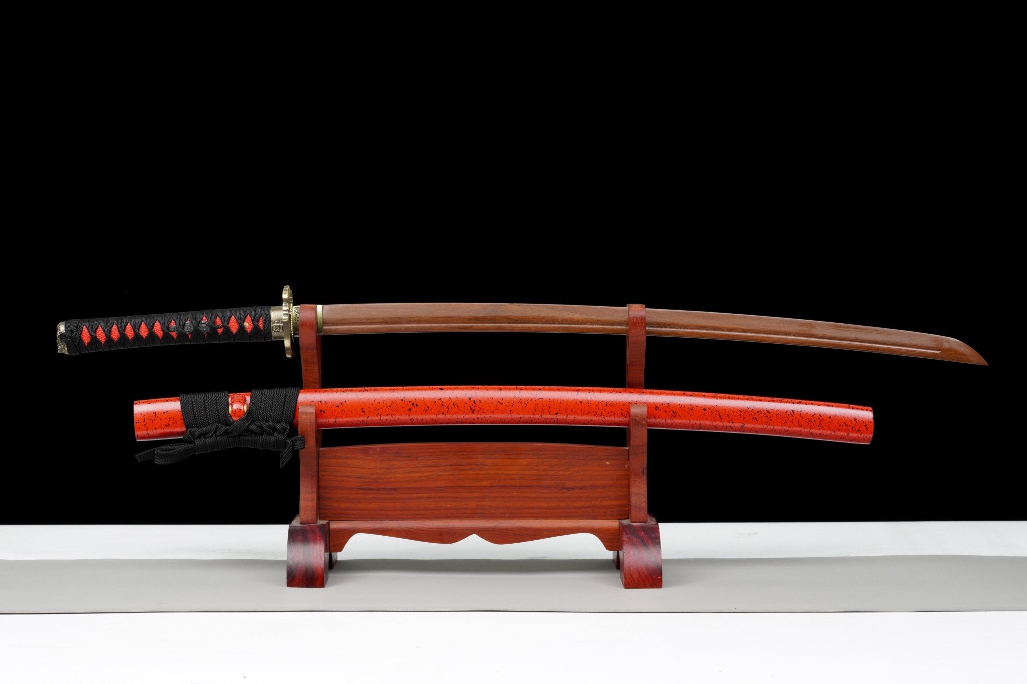 Wooden Katana Scarlet Demon Crimson Lacquer Saya 緋鬼 | KatanaSwordArt Wooden Katana For Sale 2025