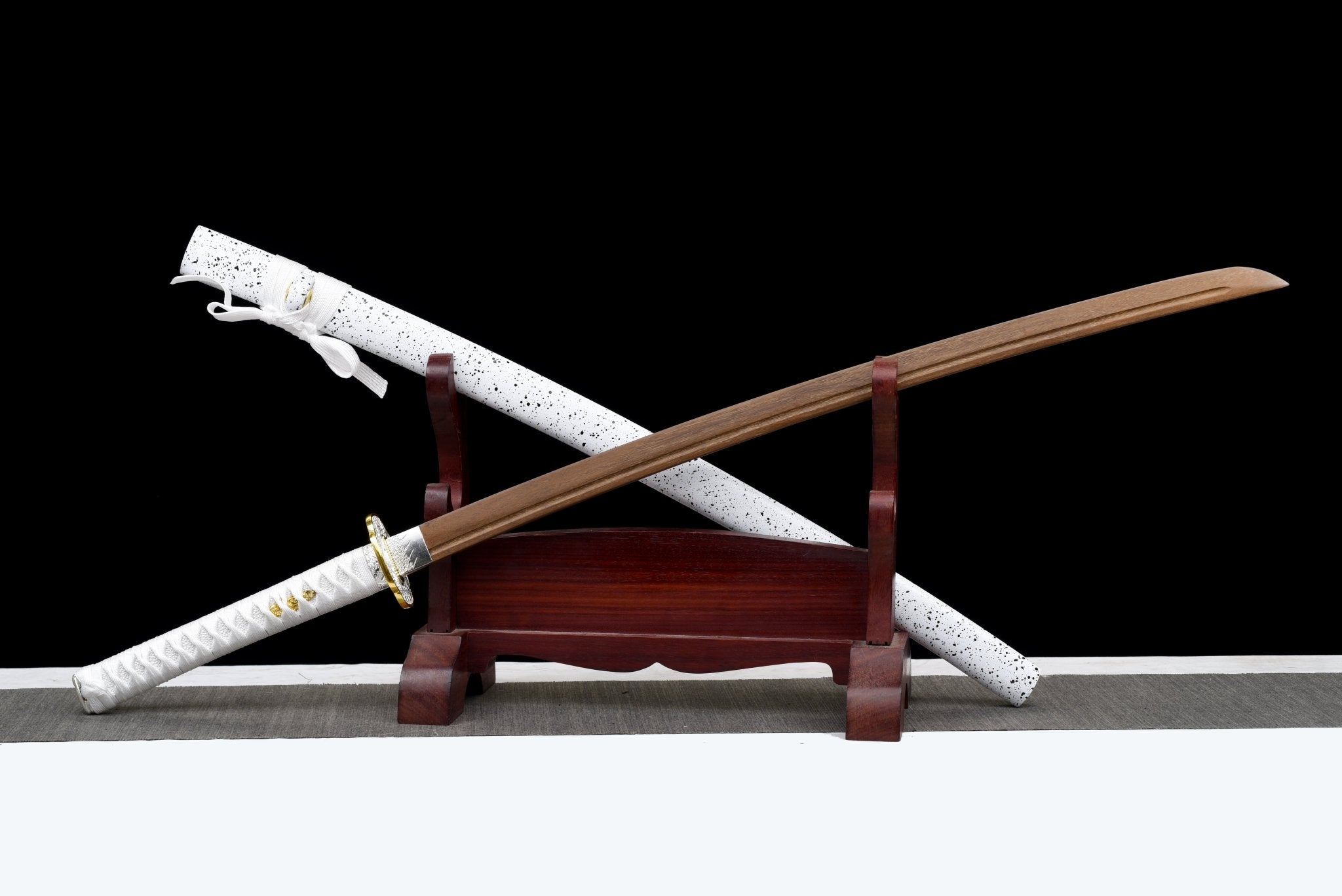 Australia Wooden Katana Xuexia Snow Mist 雪霞 | Hand-forged Wooden