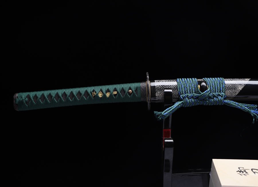 Katana Cloud Chop T10 Clay Tempered Ray Skin Black Saya 雲斬 | KatanaSwordArt Katana For Sale