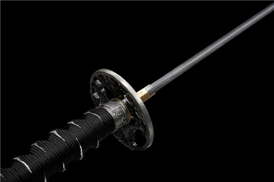 Katana Eagle Eye Damascus Folded Steel Black Blade 鷹眼 | KatanaSwordArt Katana For Sale