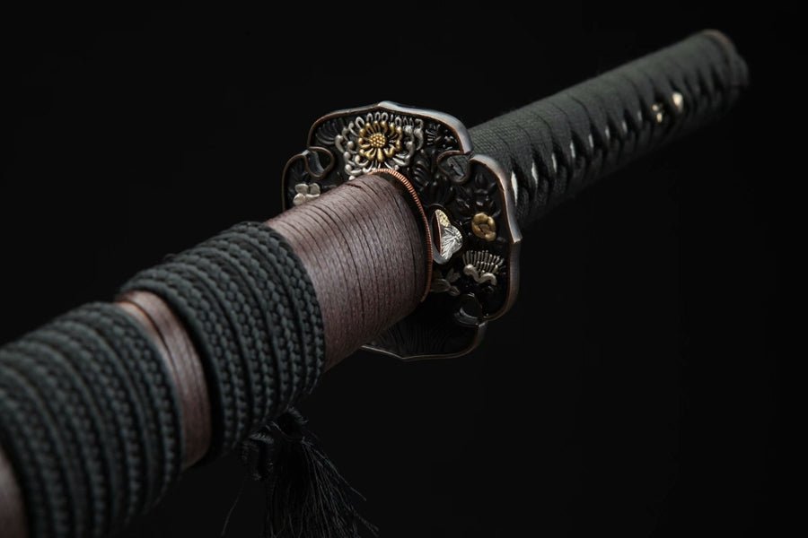 Katana Golden Aster Damascus Folded Wenge 金菊 | KatanaSwordArt Katana For Sale 2025