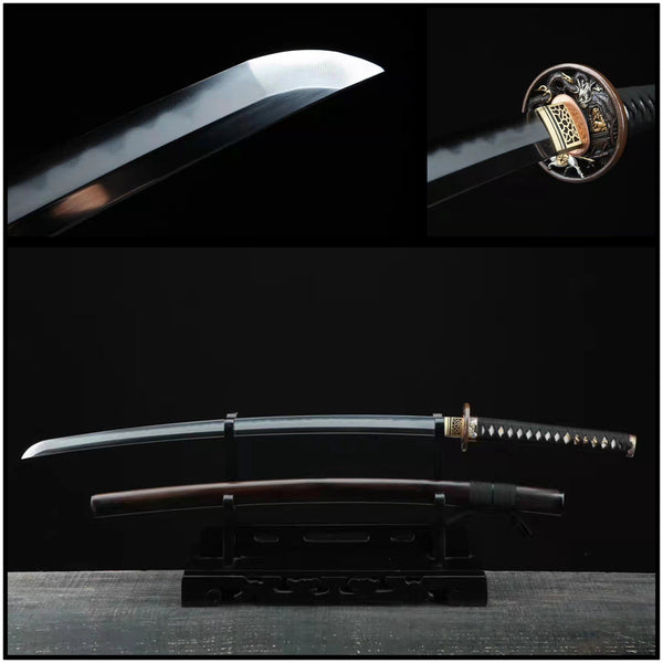 Katana Sword in Japanese Samurai Collectible Store 日本刀
