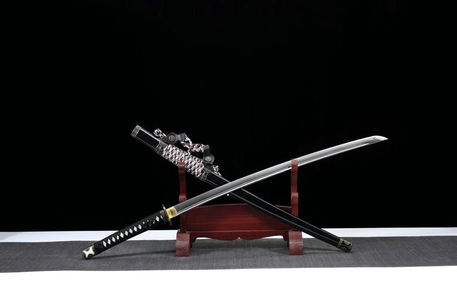 Tachi Sword Hideyoshi Spring Steel Black 豐臣 | KatanaSwordArt Katana For Sale 2025